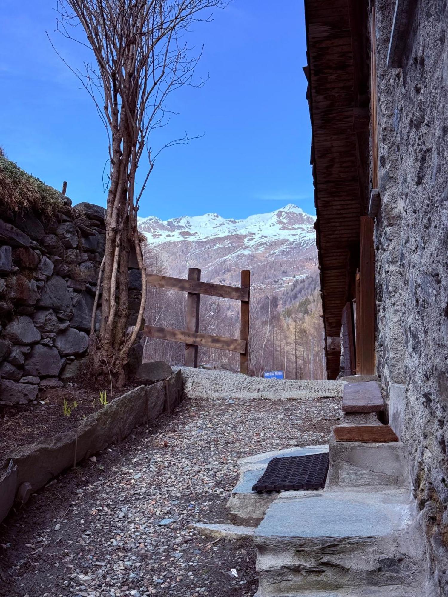 Casa Vacanze Nora Chamois Buitenkant foto